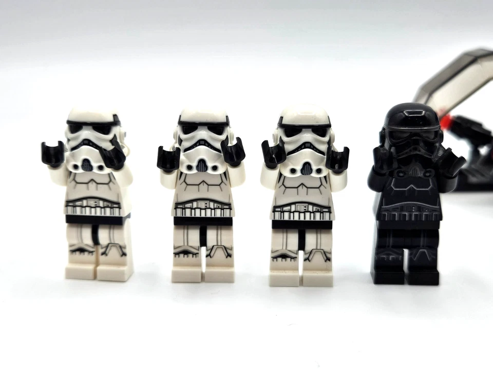 LEGO Star Wars 75262 Imperial Dropship 20th Anniversary Edition (NO 20TH MINI) - Image 2 of 4