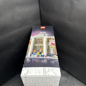 *NEW SEALED LEGO Icons: Natural History Museum (10326) SHIPS IMMEDIATELY