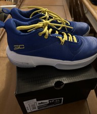 Under Armour SC 3Zero basketball shoes boy  s size 6.5Y EUC