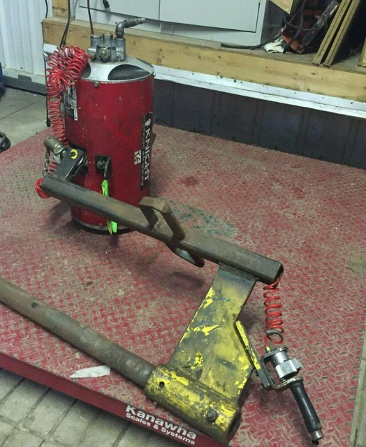 1 USED KNIGHT KBC500080 AIR BALANCER HOIST MAX CAPACITY 500 LBS ***MAKE OFFER** eBay