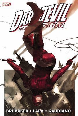 UNREAD Book 1 Daredevil By Ed Brubaker /& Michael Lark Ultimate Collection