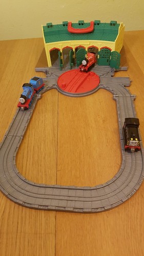 tidmouth sheds take n play thomas the tank engine