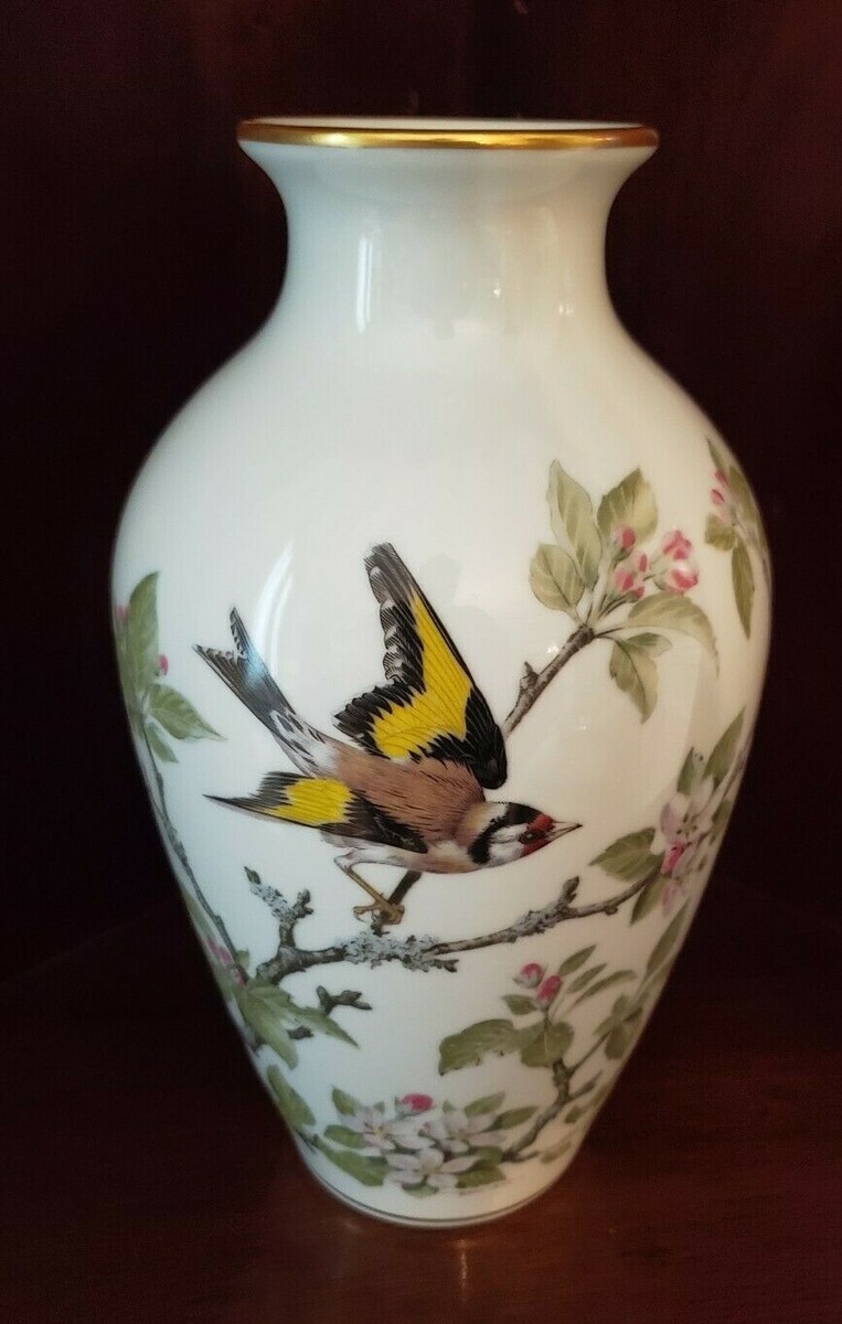 ポーセリン　花瓶　 Franklin Porcelain Amazon.co.jp: フランクリンポーセリン 陶器 花瓶 ベイジル
