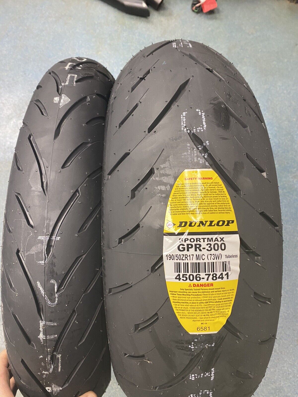 Dunlop GPR-300 front and rear tires, 120/70/17 and 190/50/17 NEW