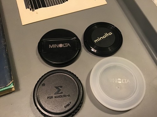 Vintage MINOLTA SRT MANUAL GUIDE + 6 Replacement Lens Caps - Picture 4 of 6
