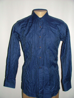 MEN ETRO MILANO  CASUAL SHIRT SIZE XL 100%COTTON MADE IN ITALY BLUE STRIPED #100
