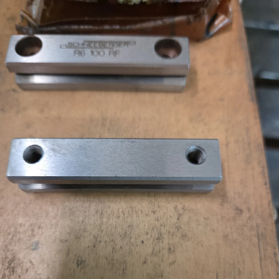 (2件装)Schneeberger交叉滚轮线性滑块套装R型(R6 100 RF) — 第 3/3 张图片