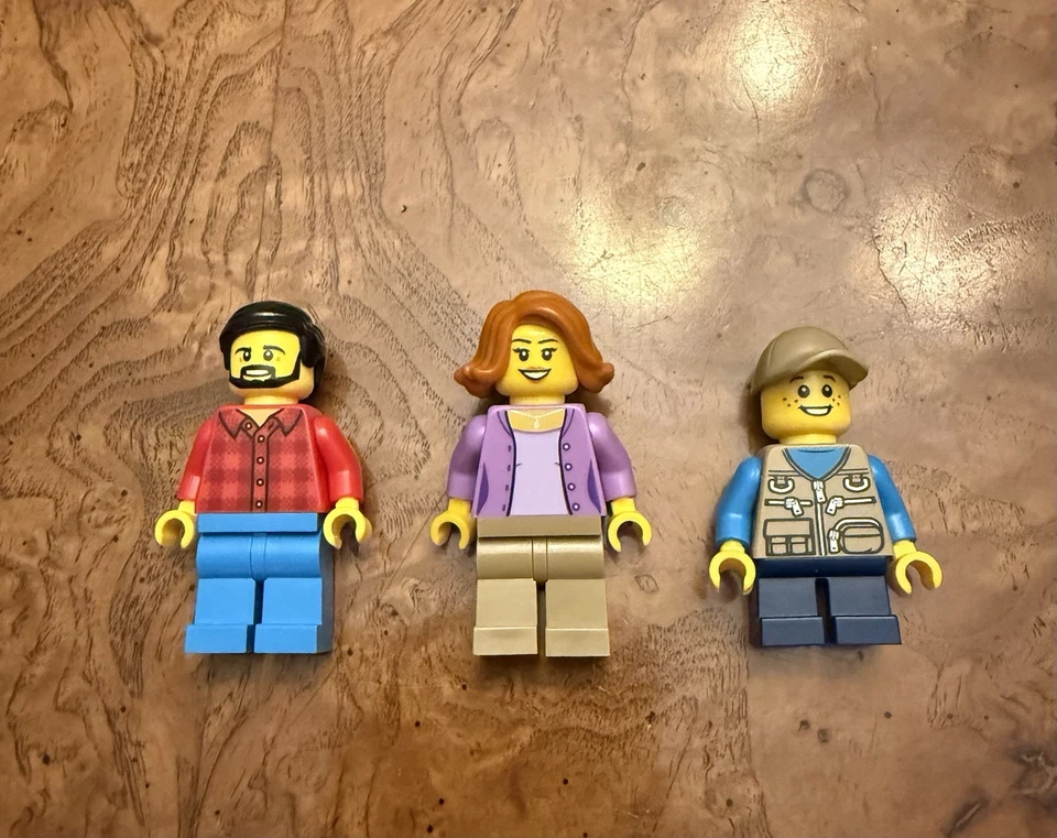 LEGO CITY Pickup & Caravan Complete Set 60182 Town Recreation 2018 Retired - Image 2 of 4