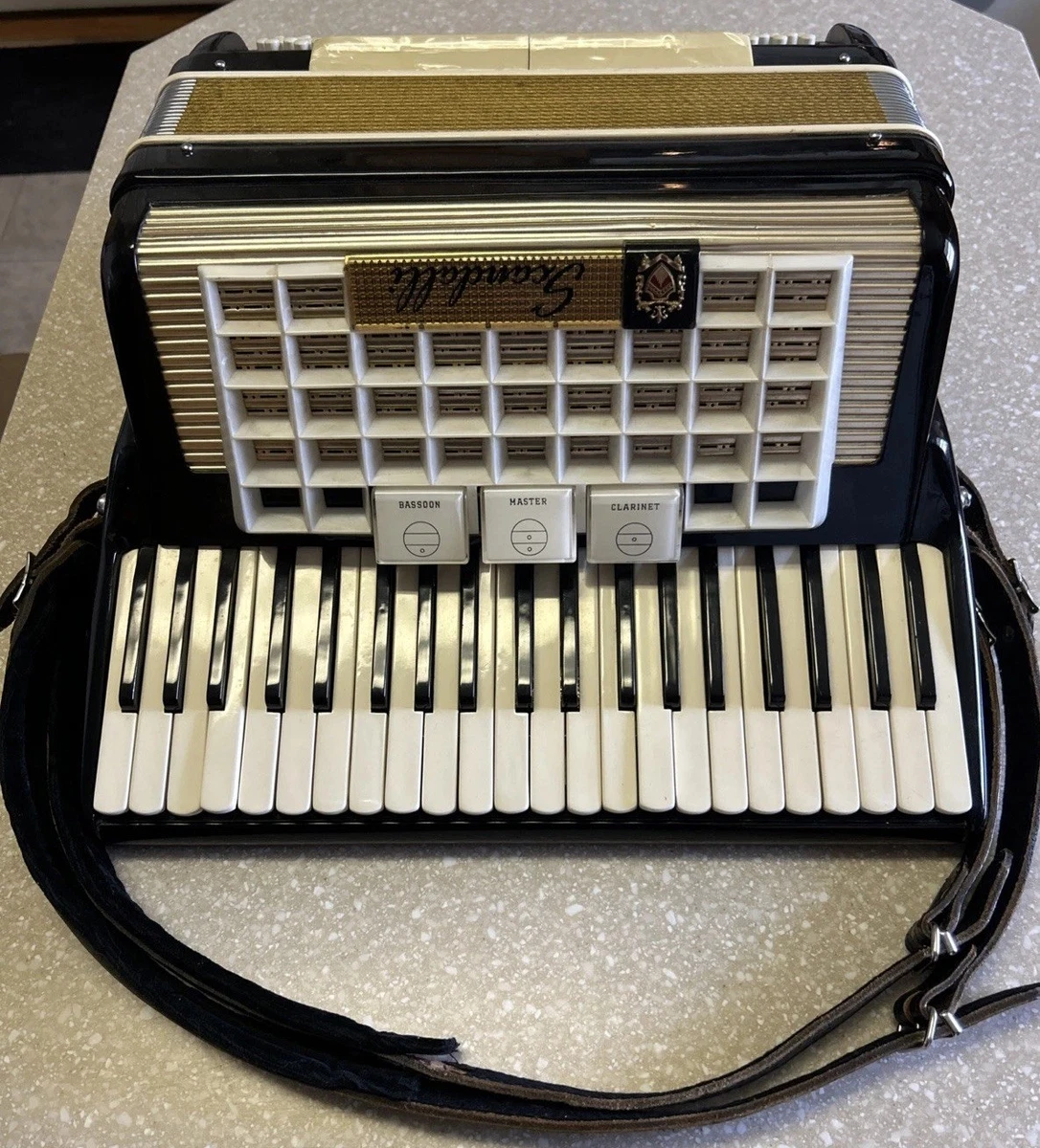 Scandalli Accordions 120 Bass Keys for sale | eBay