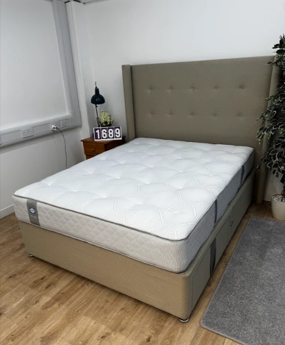 Sealy Mellbreak Mattress - Kingsize
Opens in a new window or tab