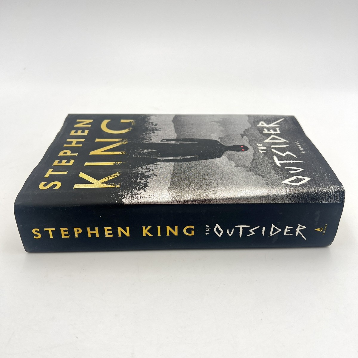 【中古】 OUTSIDER,THE(A)/SCRIBNER BOOKS (USA)/STEPHEN KING The Outsider : A Novel by Stephen King (2020, Trade