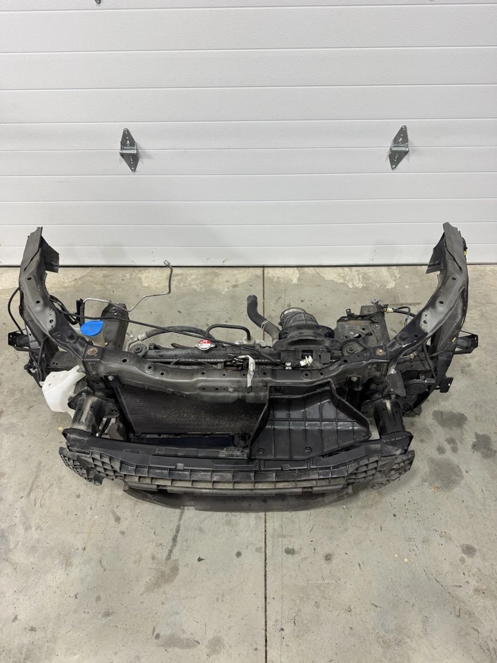 HONDA CR-Z CRZ 2011-2016 RADIADOR DELANTERO NÚCLEO SOPORTE DERECHO E IZQUIERDO MARCO RIEL OEM Foto 2 de 4