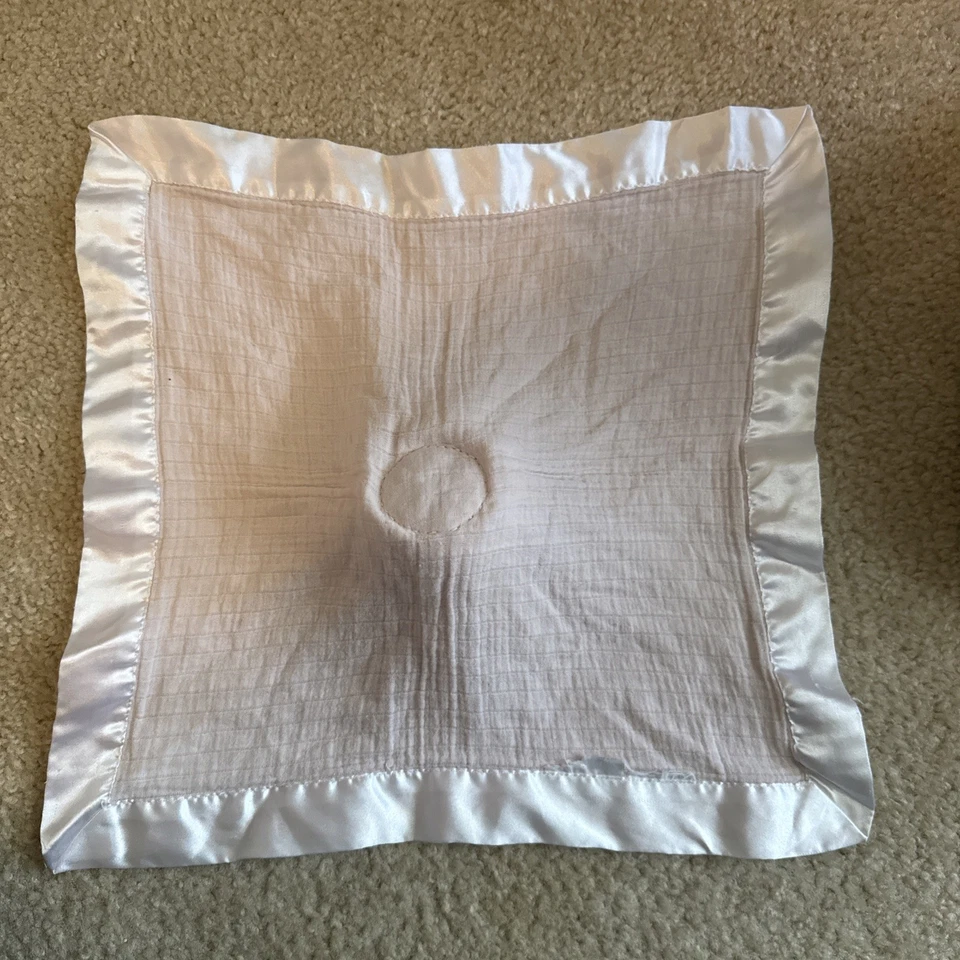 Manta de seguridad Aden + Anais Muselina Peluche Conejito Lovey Blanco Rosa Borde satinado Foto 4 de 4