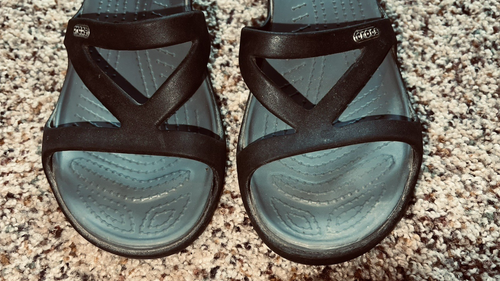 CROCS Patricia black wedge heel strappy sandals 6 - Picture 2 of 8