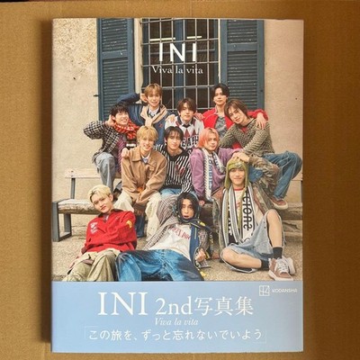 Photobook INI Viva la vita official store limited