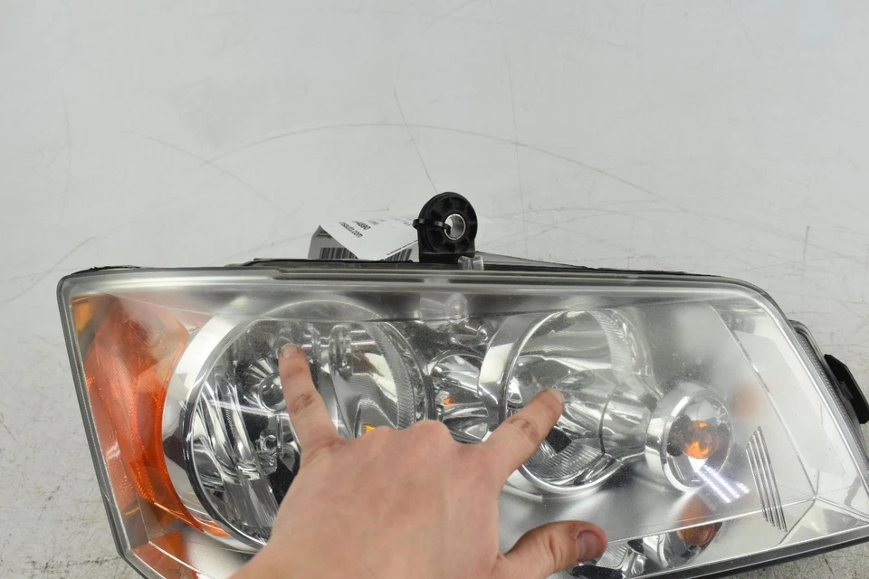 Conjunto de faros derechos usados se adapta a: Chrysler Town & Country 2014 exc. automático Foto 2 de 4