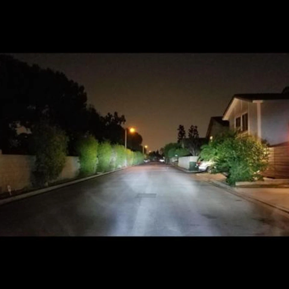 White Headlight Bulbs 3-Side 6000K Cool White 9004 High Beam LED Low Beam - Image 2 of 4