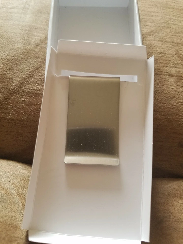 Clip de dinero de acero inoxidable para hombre diseño ajustado regalos de Y&G Foto 2 de 4
