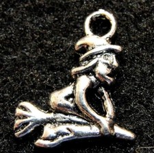 20Pcs. Tibetan Silver Halloween WITCH On Broom Stick Charms Pendants Drops HW08