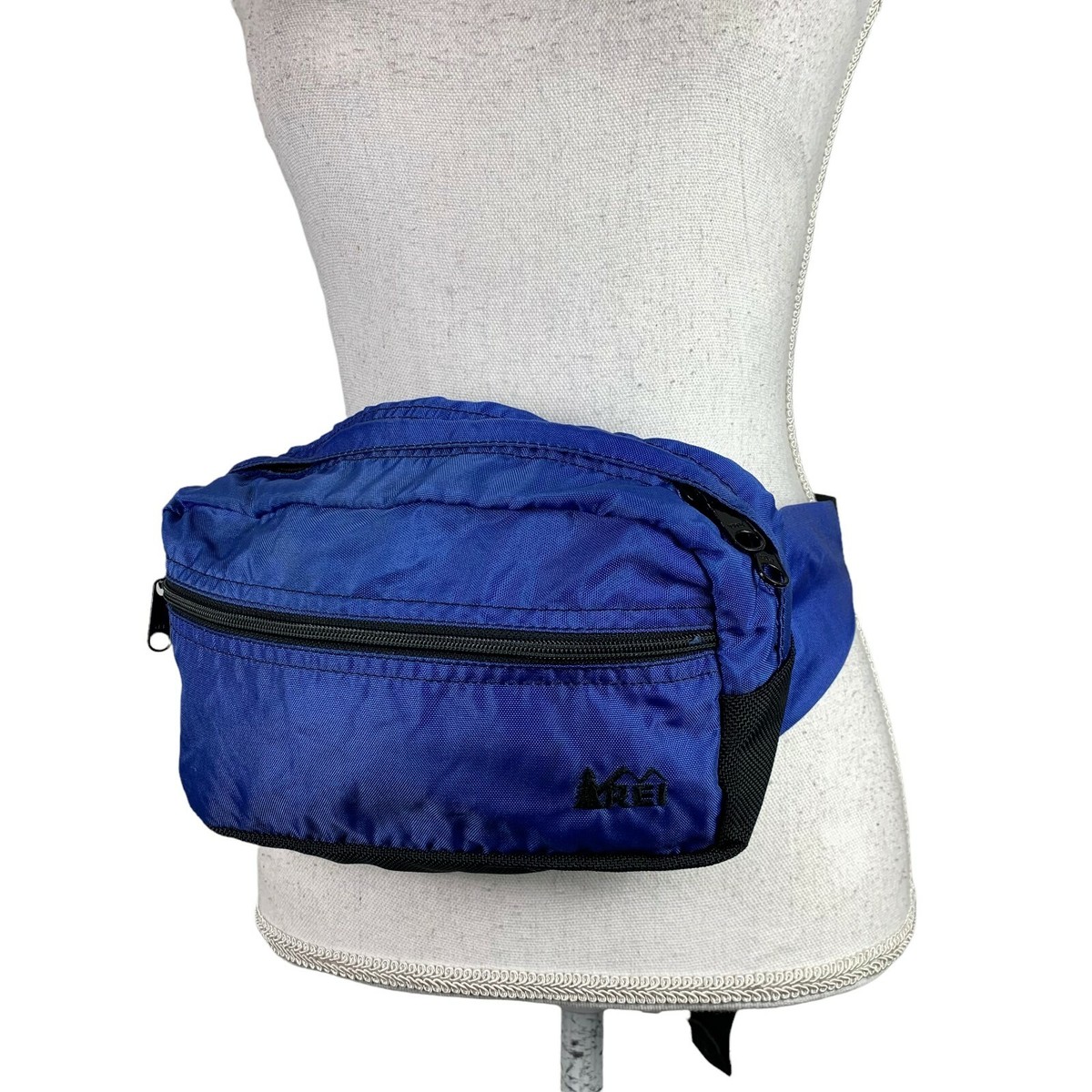 Vintage REI Fanny Pack Blue Black Waist Crossbody Bag Adjustable