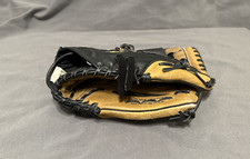 Wilson A 360 Genuine Leather Softball Glove 13" A0360 ES13 Right-Handed Thrower