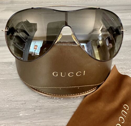 Authentic GUCCI Black Gold Aviator GG 4203/S Sungl