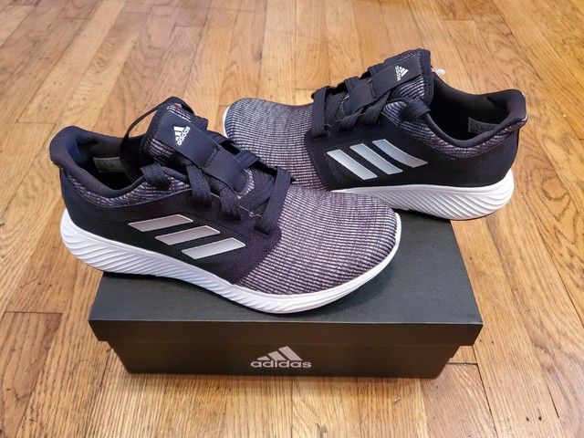 burgundy tennis shoes womens