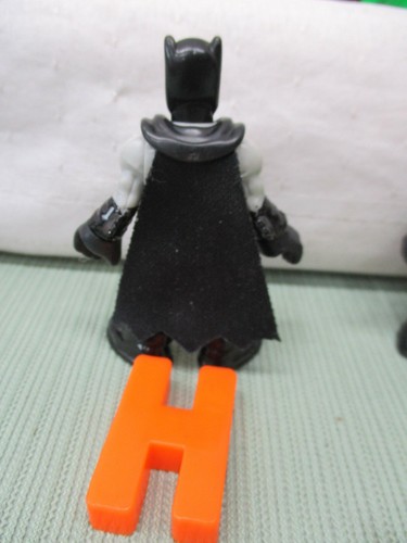 Fisher Price Imaginext Super Friends Batman Black Helmet Gray Body Pick One Toy - Picture 26 of 37