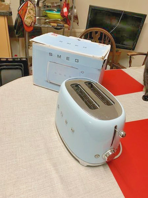Smeg TSF01CRUK Retro 2 Scheiben Toaster Blau | 6 Bräunungsstufen |