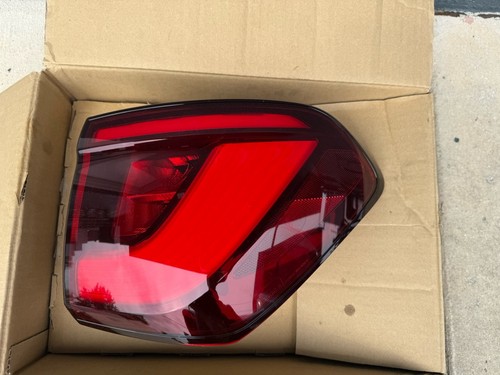 BRAND NEW !!! 2018-2022 INFINITI QX80 Right Passenger LED Taillight 265546GW0A - Picture 3 of 13