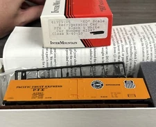 Intermountain Railway HO Kit #41703-05 Refrigerator Car PFE Black & White #42387