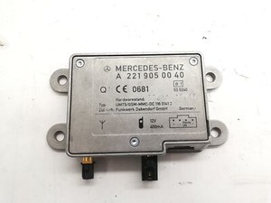 MERCEDES-BENZ E T-Modell S212 250 Kofferaum Antennenverstärker A2219050040 2012