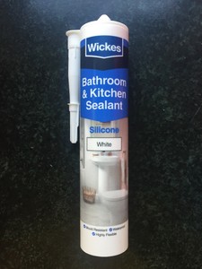 silicone adhesive wickes