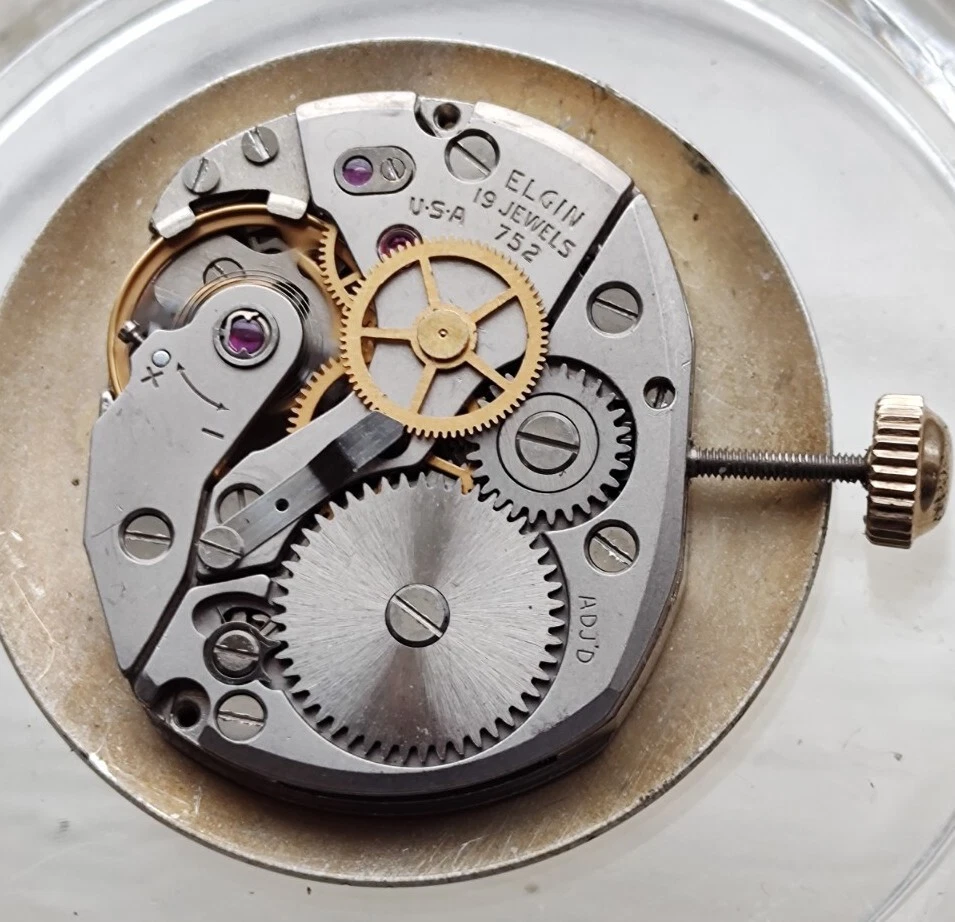 Genuine Elgin 19 jewel Sweep Sec Movement cal 752 in Running