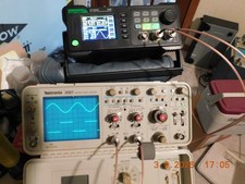 Tektronix 2337 100MHz Oscilloscope. Working. Free Shipping.