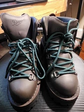 Danner Women's Size 7 US Mountain Light II 5" Gore-Tex Hiking Boots