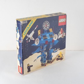 Lego 6951 Space Command Base with Robot / Robot Command Center (1984)