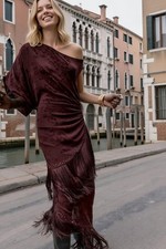 ??ZARA BURGUNDY DEVOR� FRINGED CONRAST WITH VELVET ASYMMETRIC MIDI DRESS sz M