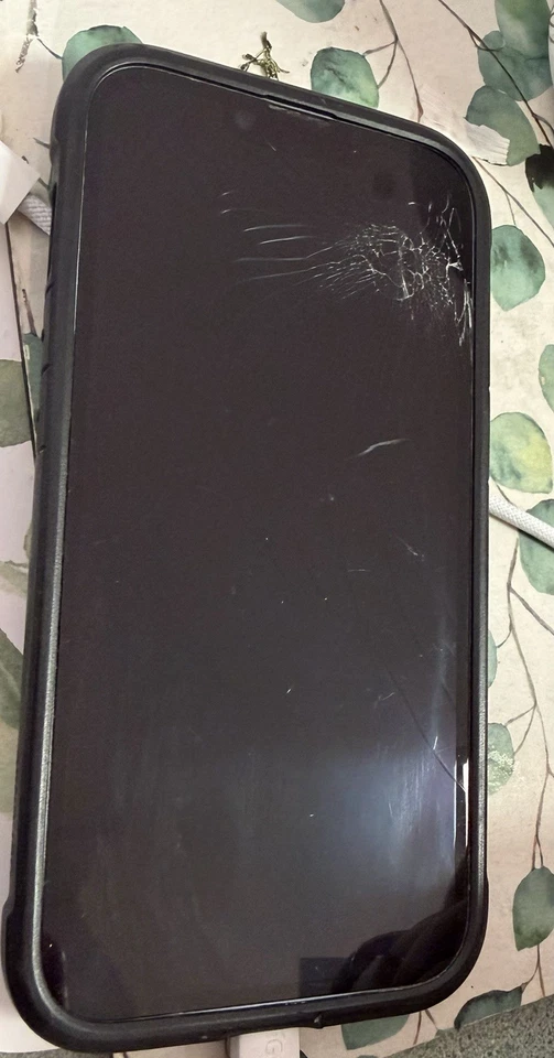 iPhone 14 - image 2 of 3