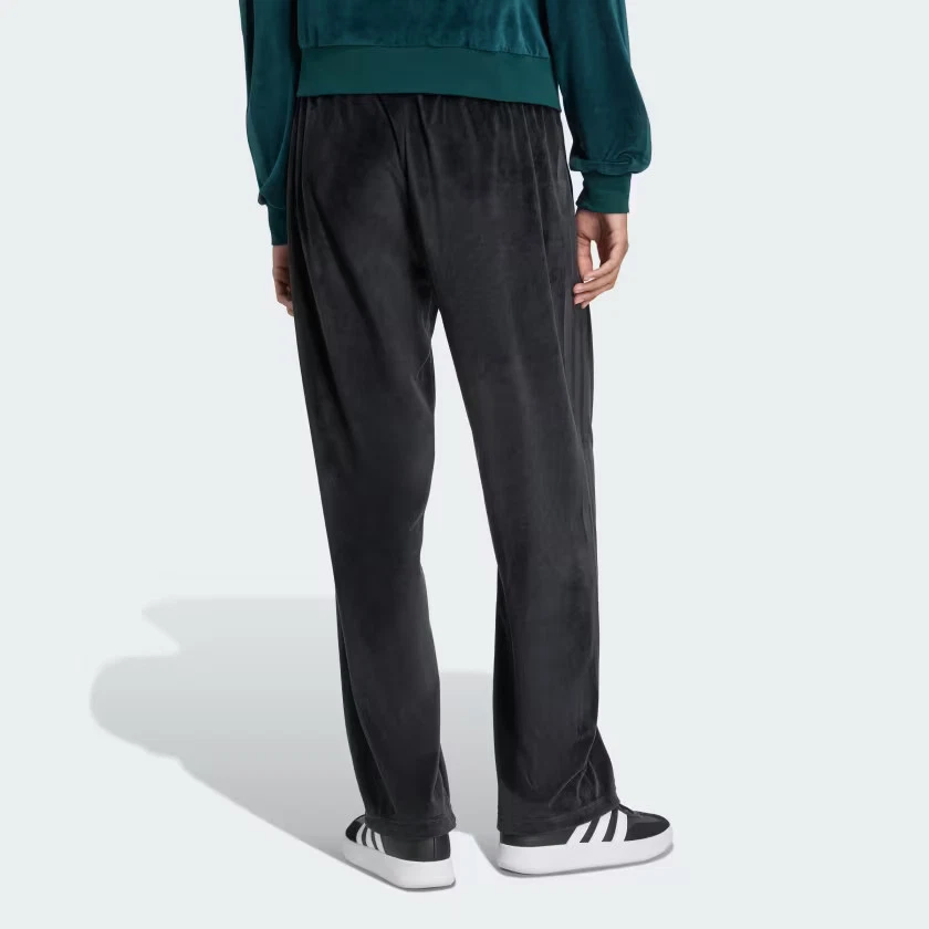 adidas men Velour Pants - Image 2 of 4