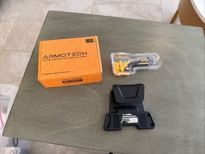 NEW ARMOTECH Magnetic Holster mount NEW in box hardware included   Z29
