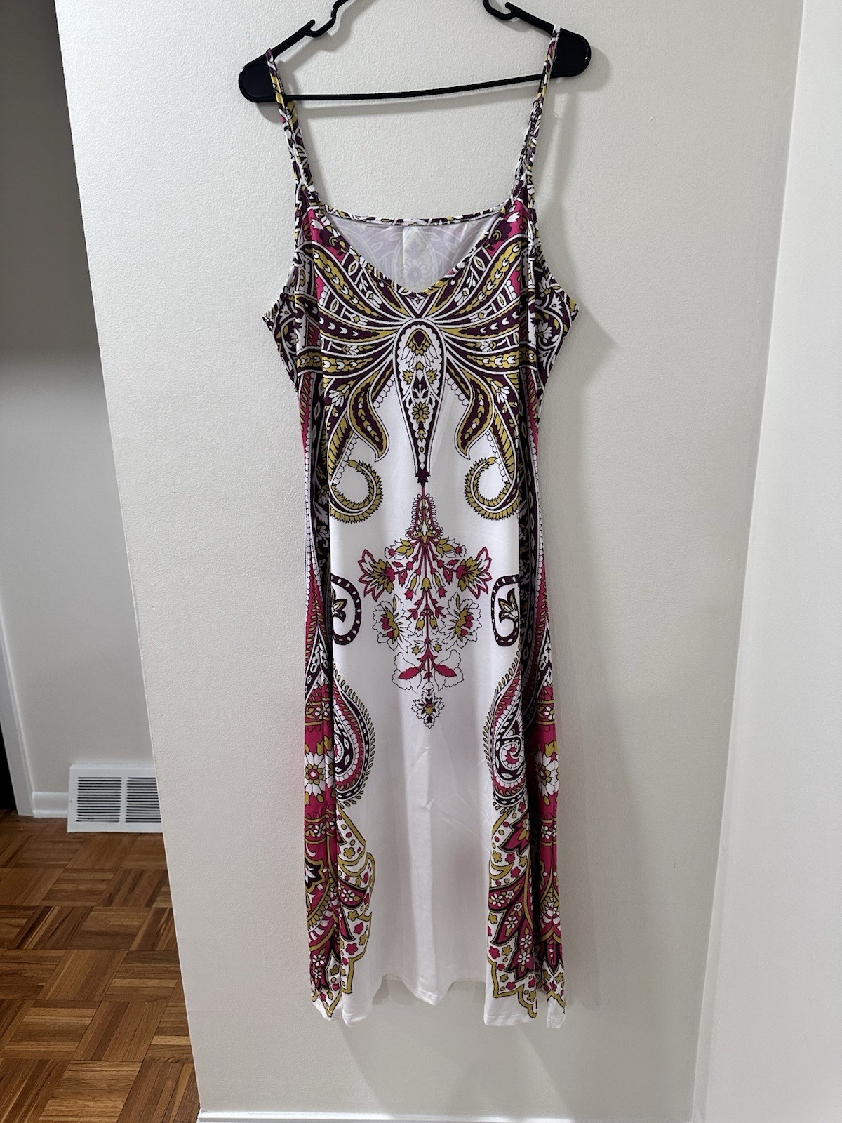 Women's White Paisley Print Spaghetti StrapSummer Dress- Size XL - Floral Print
