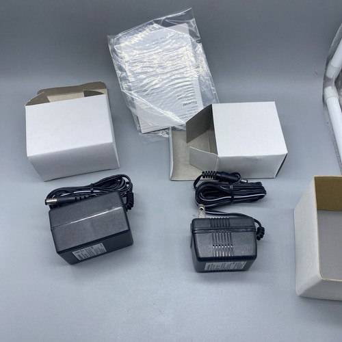 NOB Radio Shack 2.4 GHZ Wireless Audio Video A/V Sender / Receiver 15-1972 - Picture 11 of 13