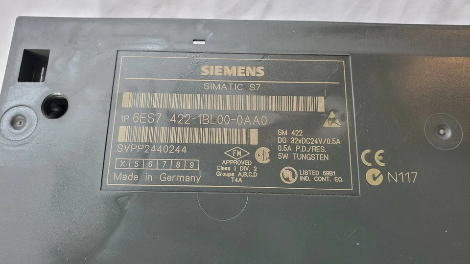 Siemens Simatic S7 1P 6ES7 422-1BL00-0AA0 Digital Output Module - Image 2 of 2