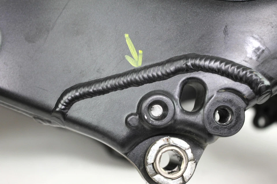 06-07 Kawasaki Ninja ZX10R ZX10 Main Frame Chassis SLV Foto 2 de 4