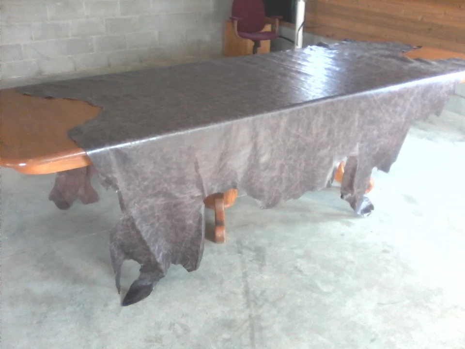 A Cuero Piel de Vaca Piel de Vaca Completa Capri Málaga Cuero Marrón Piel de Vaca Tapicería Foto 3 de 4