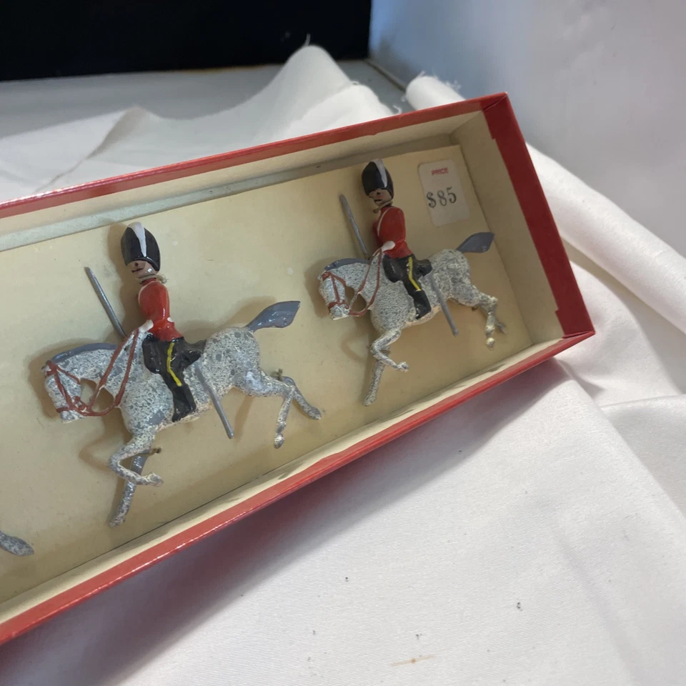 Gran Bretaña Royal Scots Dragoon Set TOY SOLDIER Cheslea Juguete De Colección Foto 3 de 4