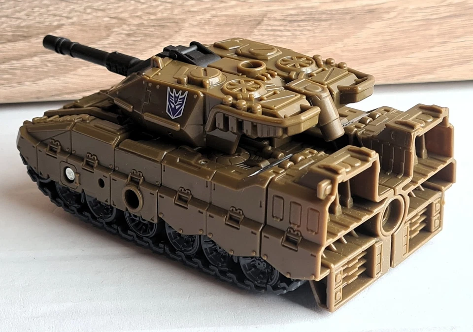 Transformers Combiner Wars Brawl - Image 2 of 4