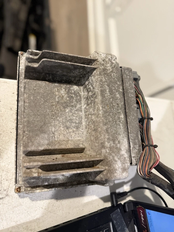 05 Chevrolet Express 1500 Van Electronic Control Module ECM OEM 12589462 5.3L - Image 4 of 4