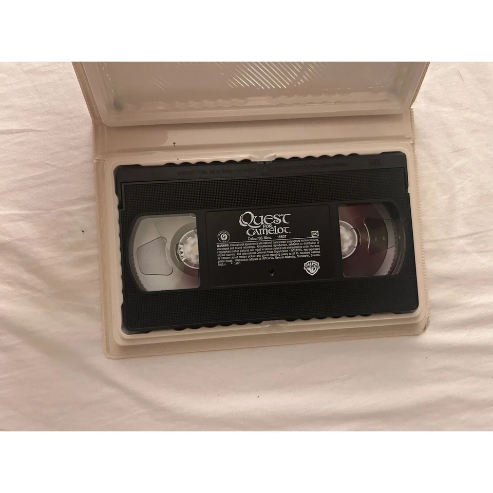 Warner Bros Quest for Camelot VHS Video Cassette Tape Clamshell - Image 2 of 3